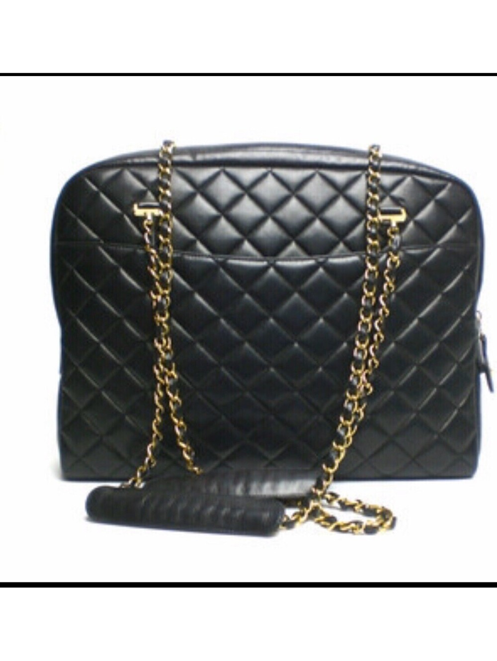 Late 80’s CHANEL Quilted Shoulder Bag CC Logo Lambskin 24k Chain